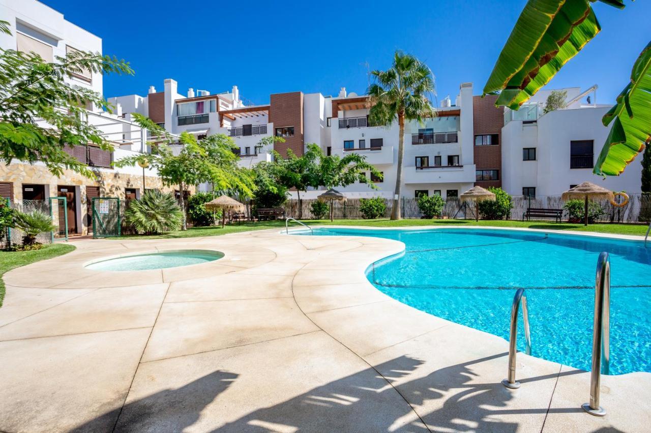 Lets In The Sun Calablanca Lägenhet La Cala De Mijas Exteriör bild